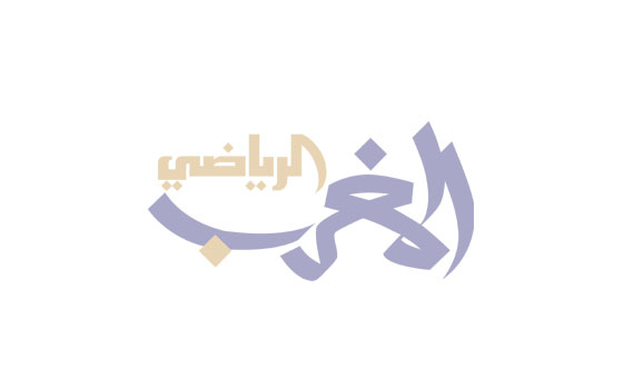 محمد رمضان يستعرض أغنية جديدة بسيارته الفارهة